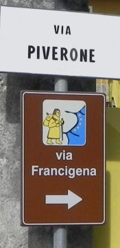 Cartello su Via Piverone a Palazzo Canavese (30366 bytes)